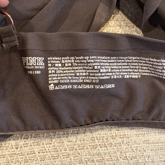 NWOT Victoria’s Secret PINK Loungin’ Wireless Push-up - Picture 4 of 4